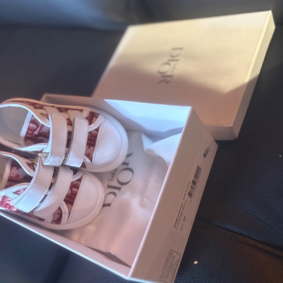 Toddler designer shoes - Picture 3 of 5